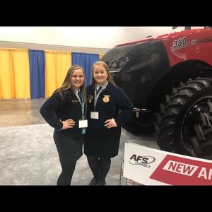 Meet your Posher, Hannah